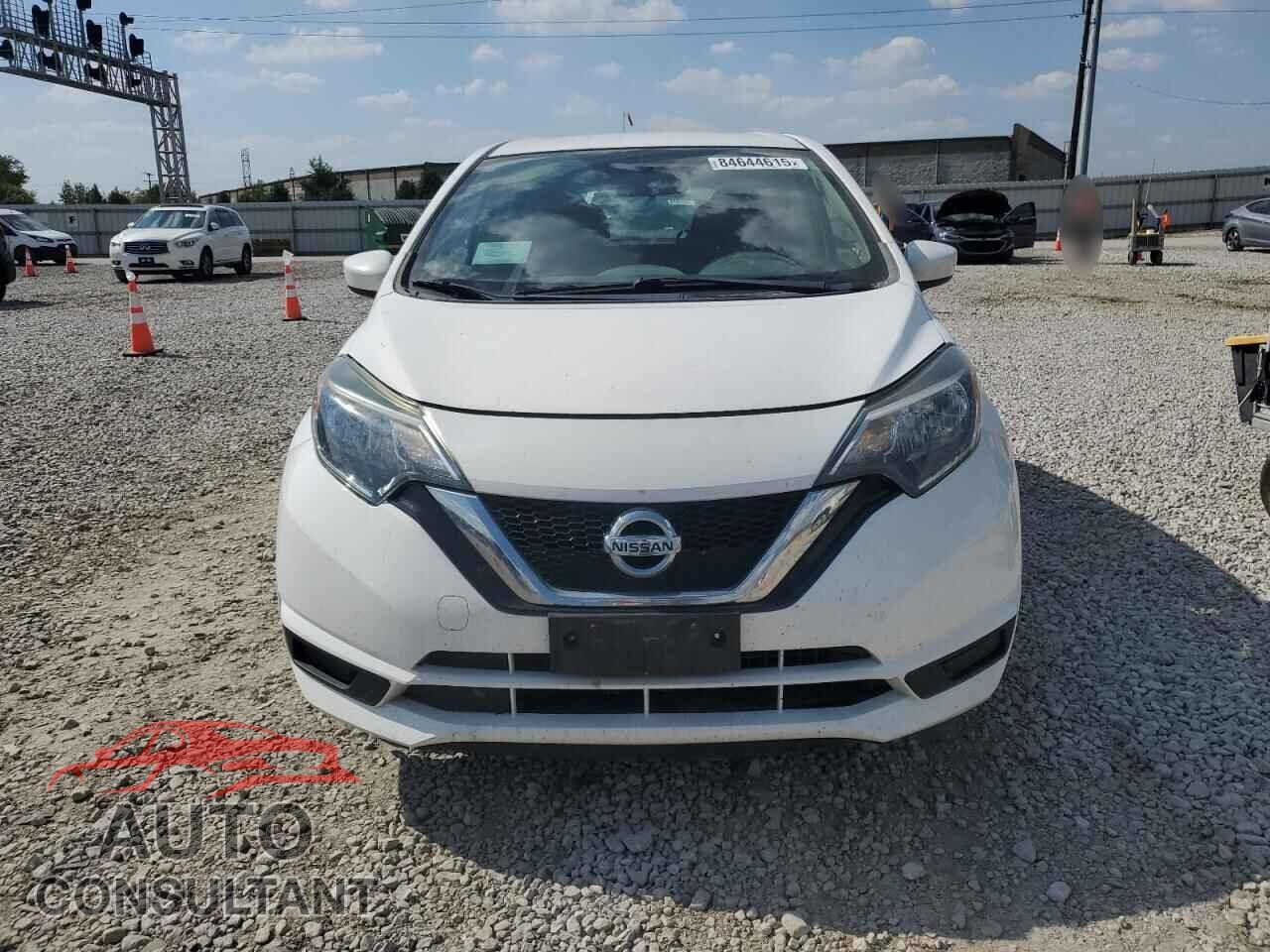 NISSAN VERSA 2017 - 3N1CE2CP5HL376049