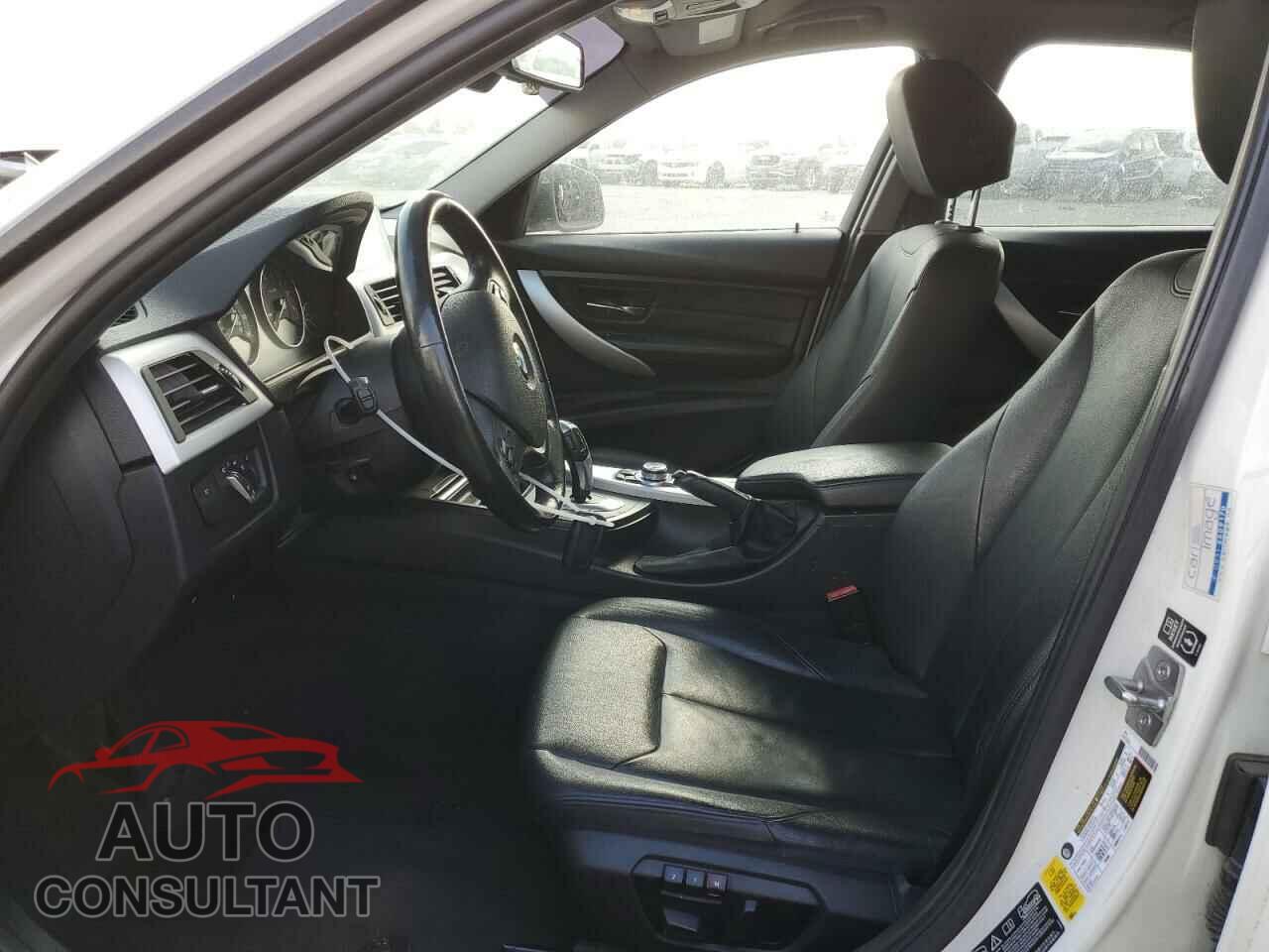 BMW 3 SERIES 2013 - WBA3B3C51DF543759