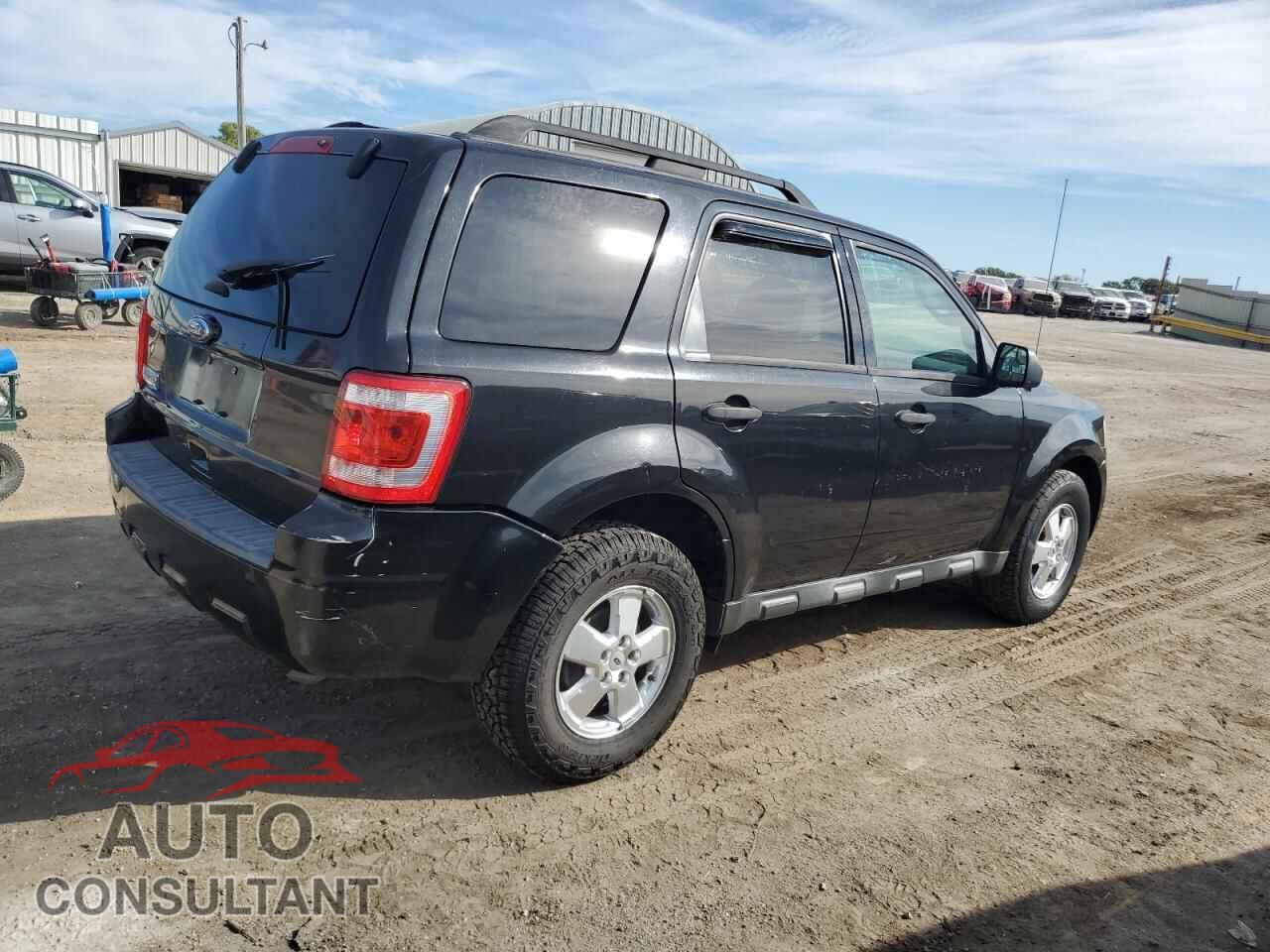 FORD ESCAPE 2011 - 1FMCU9DG5BKC39155