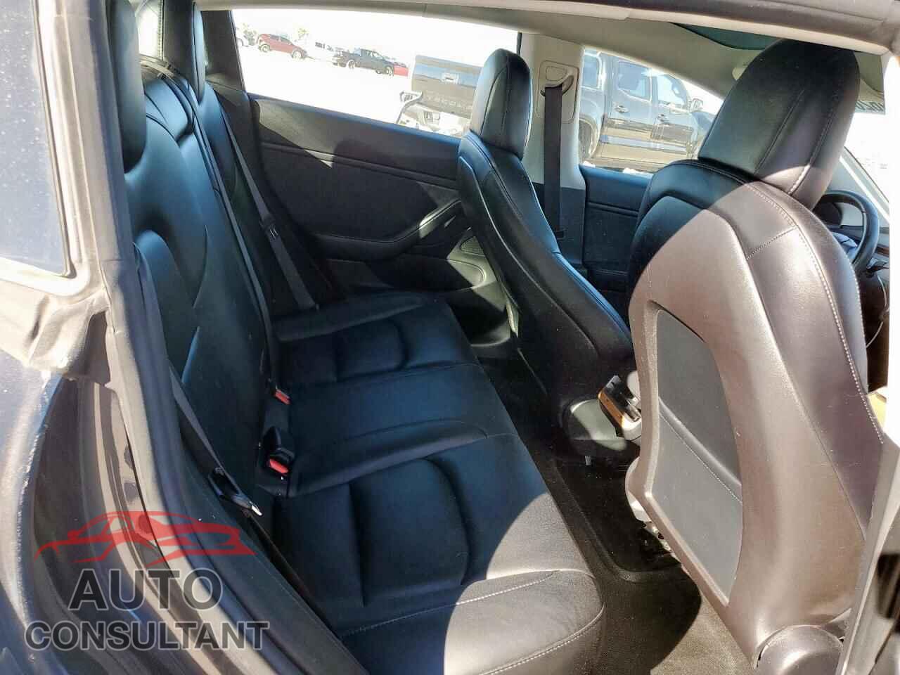 TESLA MODEL 3 2018 - 5YJ3E1EB6JF116725