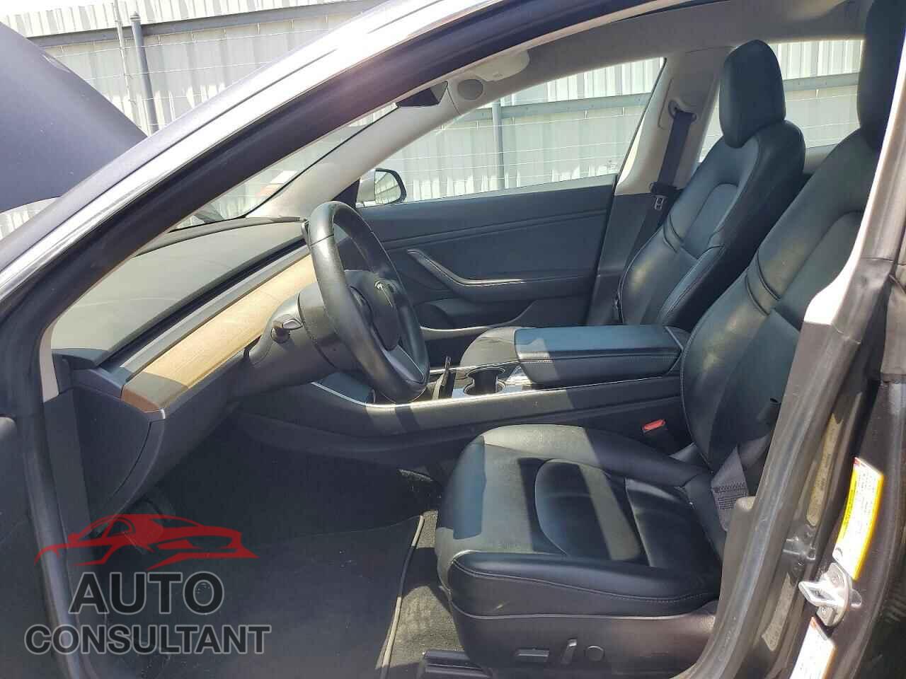 TESLA MODEL 3 2017 - 5YJ3E1EA4HF000649