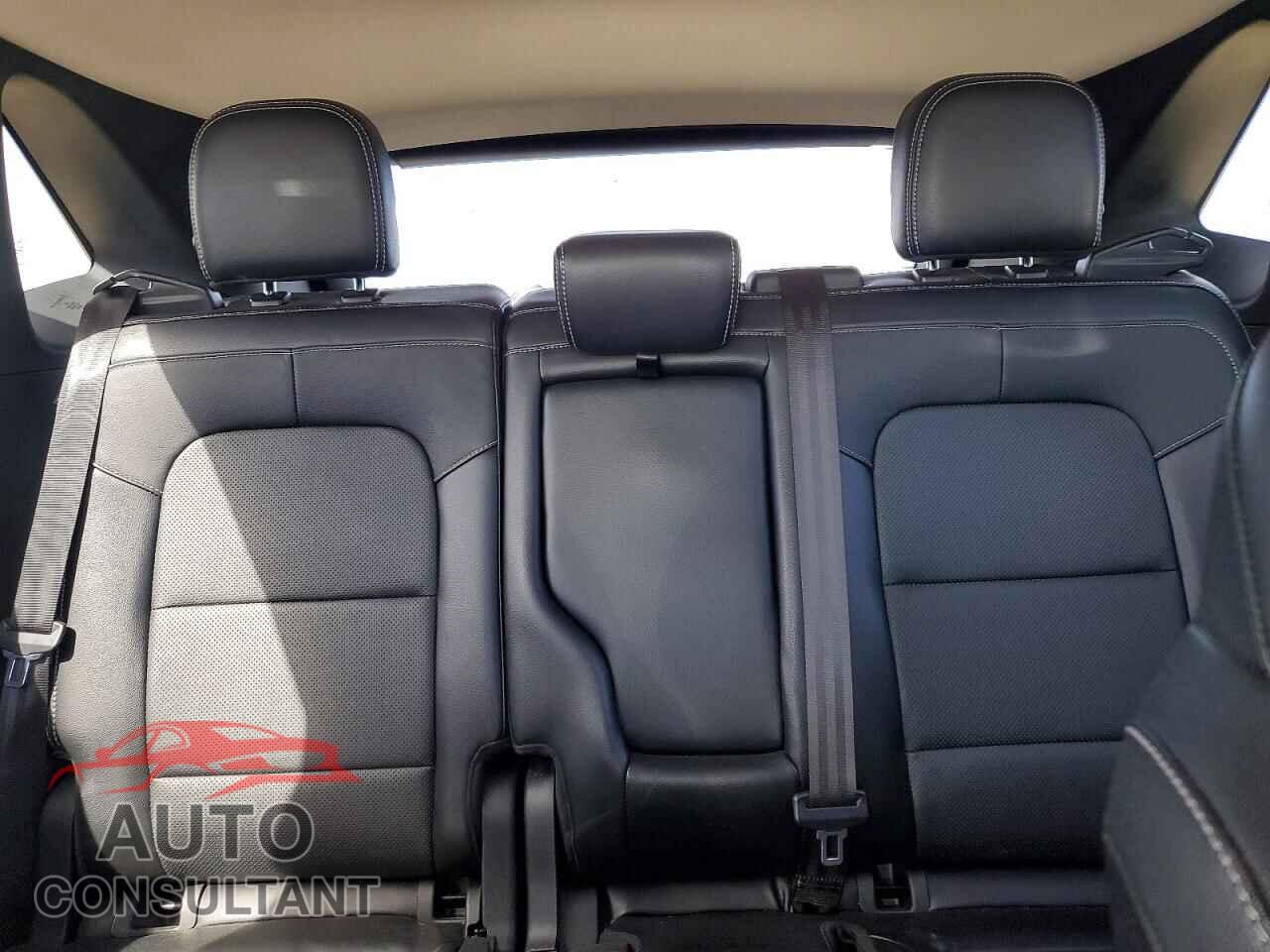 FORD ESCAPE 2020 - 1FMCU9J94LUA14995