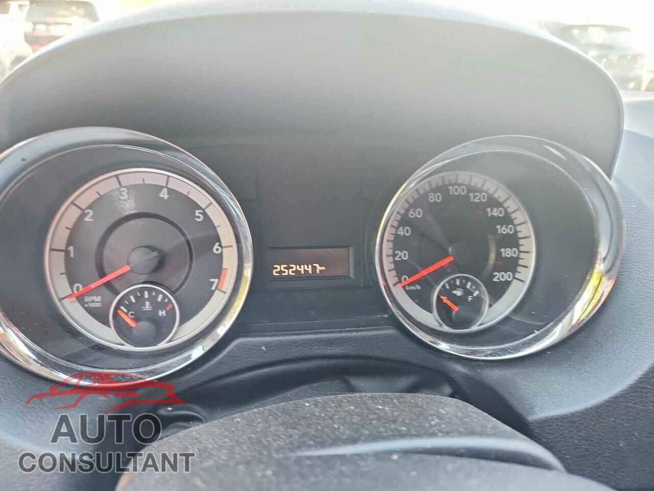 DODGE CARAVAN 2015 - 2C4RDGBG0FR744663