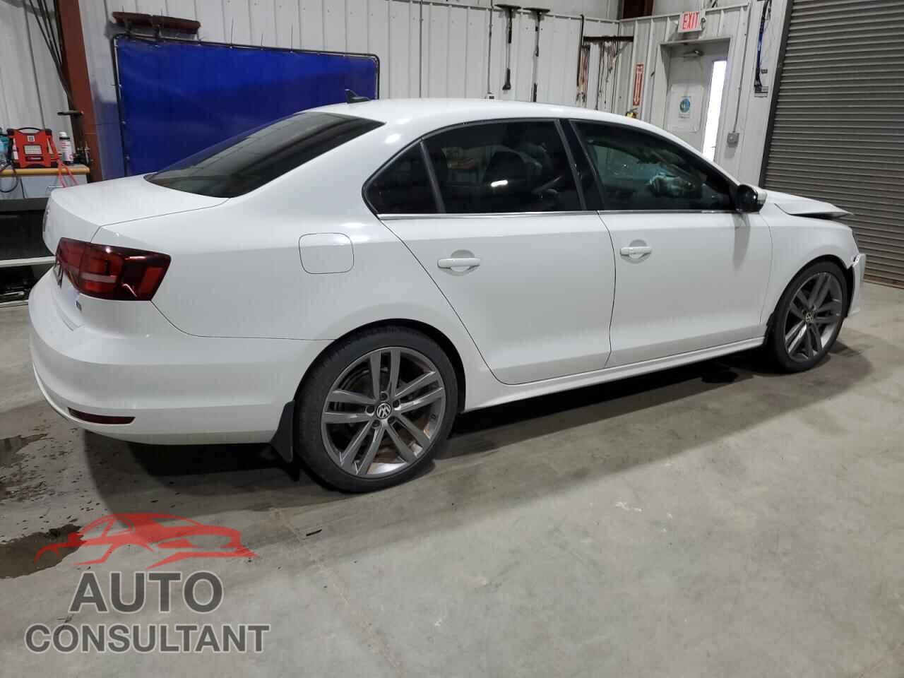 VOLKSWAGEN JETTA 2017 - 3VWB67AJ7HM399356