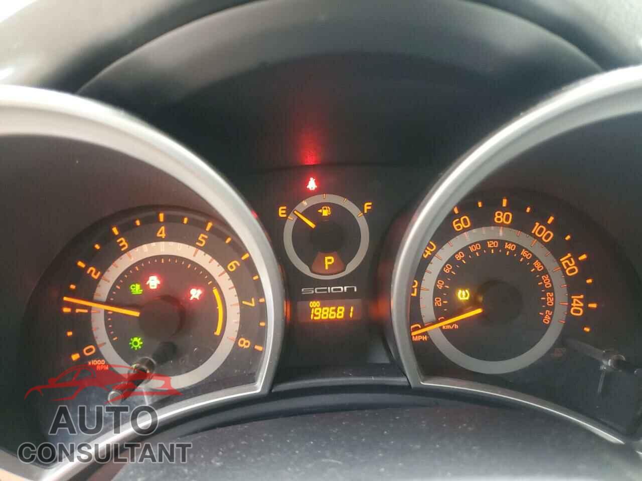 TOYOTA SCION 2014 - JTKJF5C79E3085556