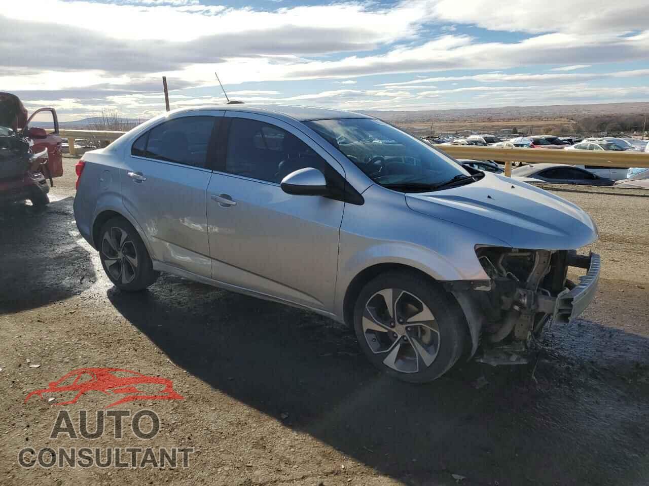 CHEVROLET SONIC 2017 - 1G1JF5SB2H4126078