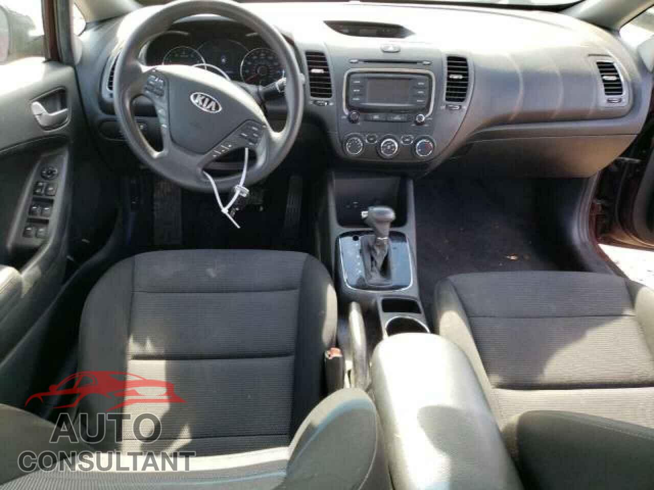 KIA FORTE 2018 - 3KPFK4A77JE281648
