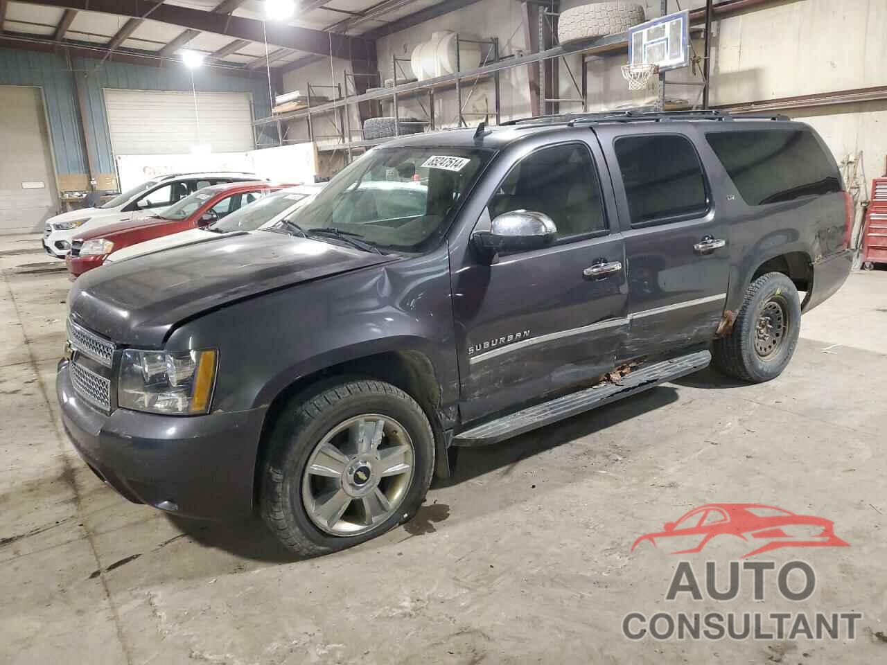 CHEVROLET SUBURBAN 2010 - 1GNUKKE3XAR244933