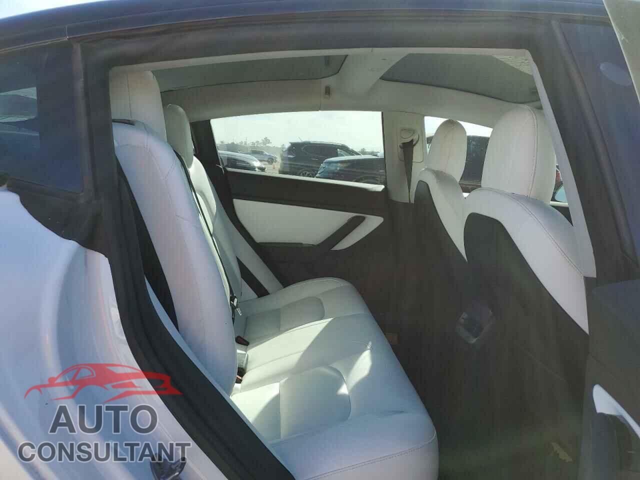 TESLA MODEL 3 2019 - 5YJ3E1EA8KF402939