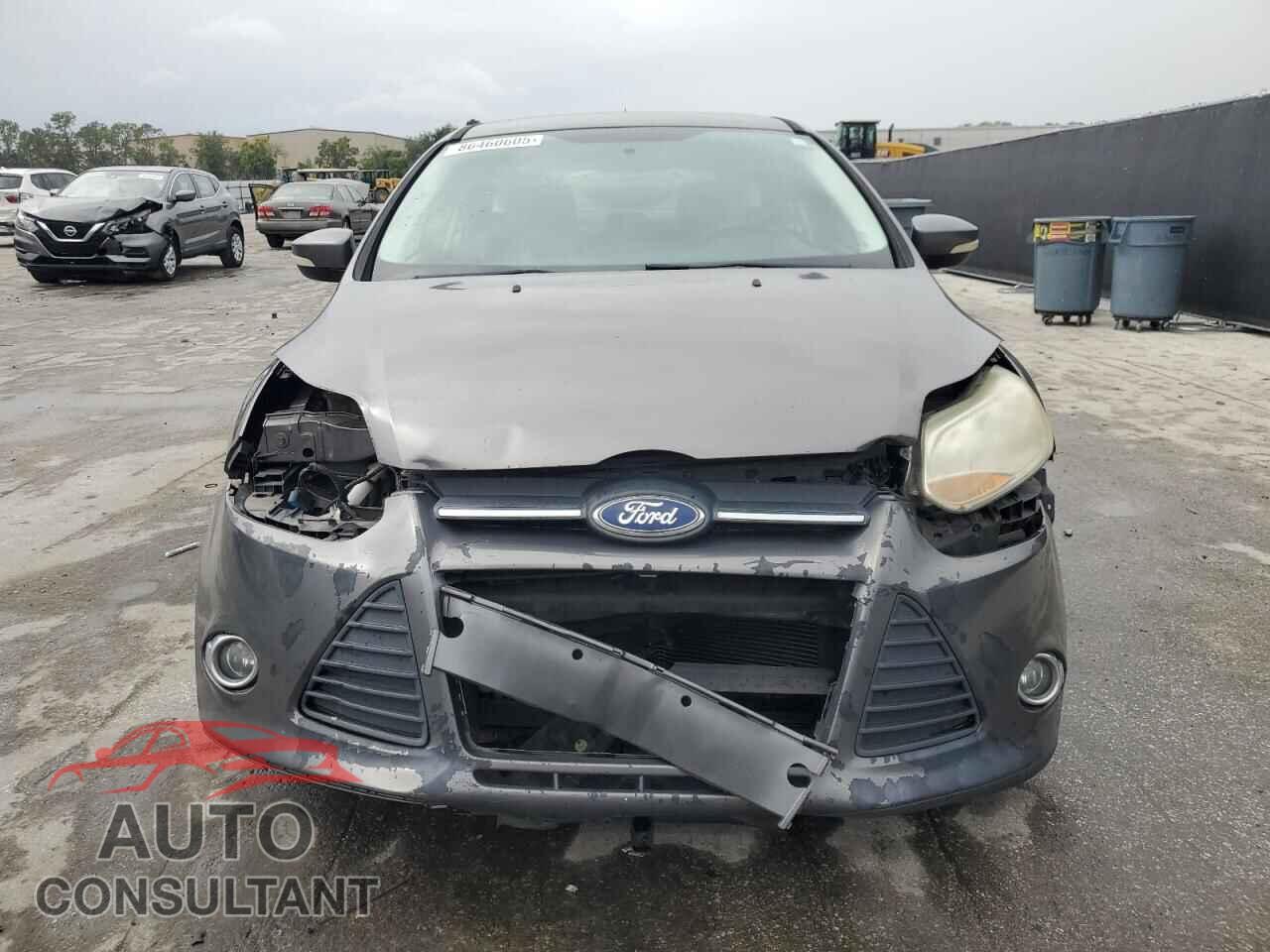 FORD FOCUS 2014 - 1FADP3K2XEL148648