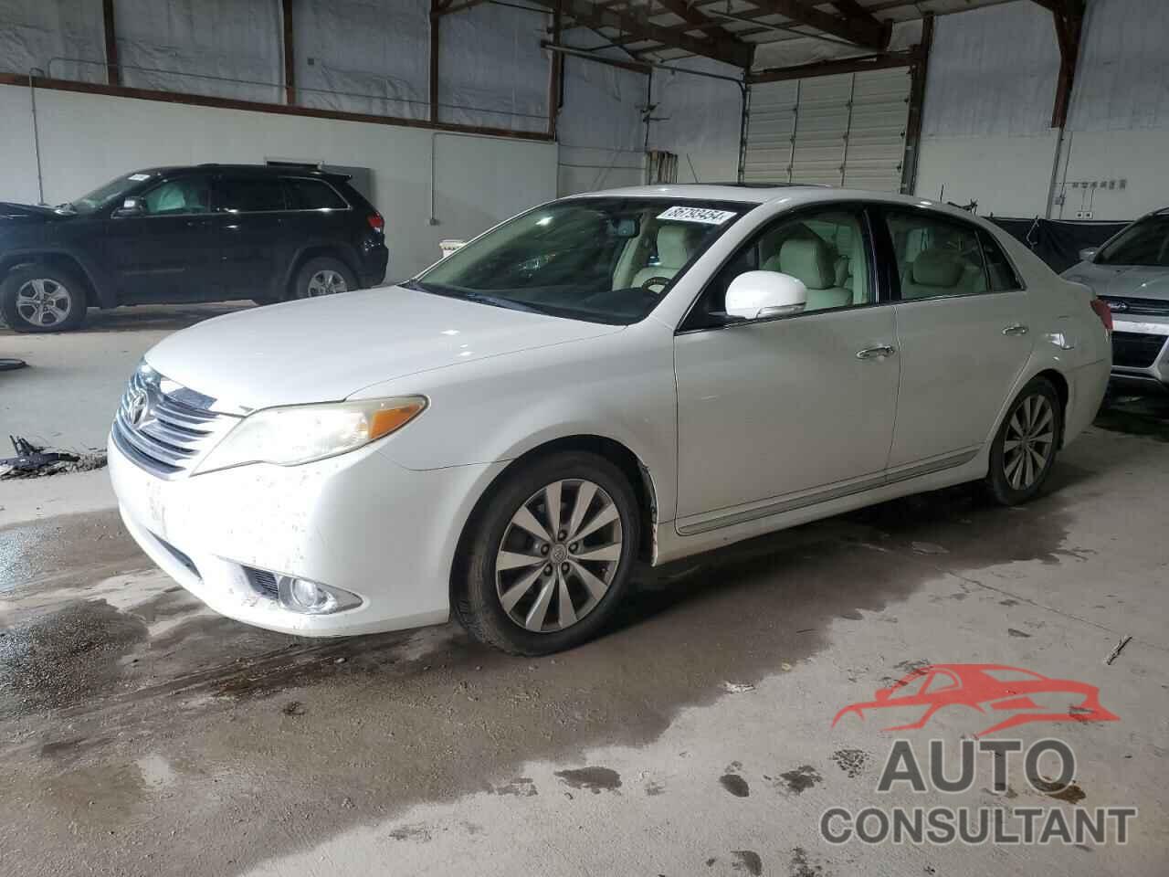 TOYOTA AVALON 2011 - 4T1BK3DB7BU372166