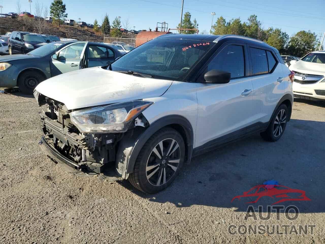 NISSAN KICKS 2018 - 3N1CP5CU7JL531322