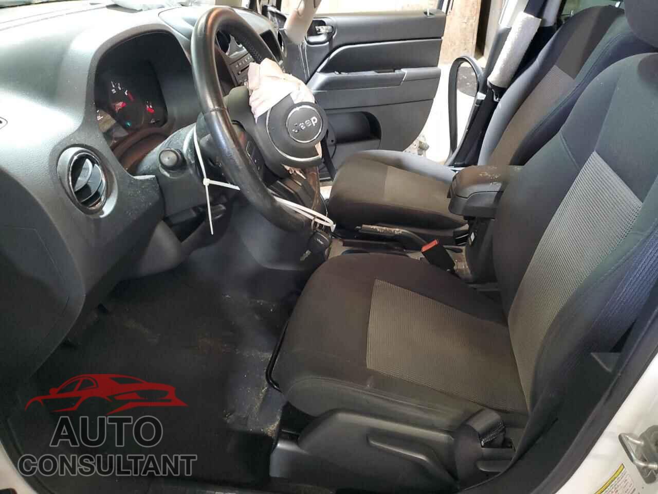 JEEP COMPASS 2011 - 1J4NT1FB2BD203909