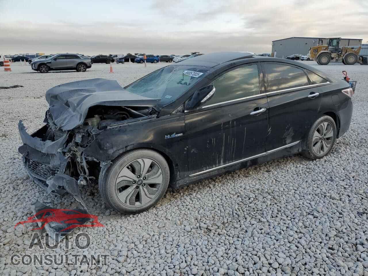 HYUNDAI SONATA 2019 - KMHEC4A47EA108702