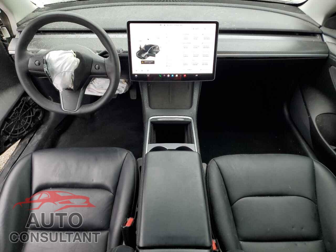 TESLA MODEL 3 2021 - 5YJ3E1EB8MF099883
