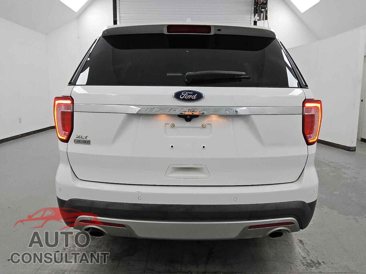 FORD EXPLORER 2017 - 1FM5K7D8XHGA59077