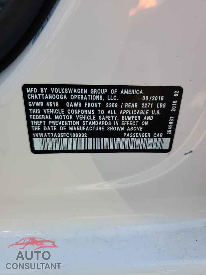 VOLKSWAGEN PASSAT 2015 - 1VWAT7A35FC106932
