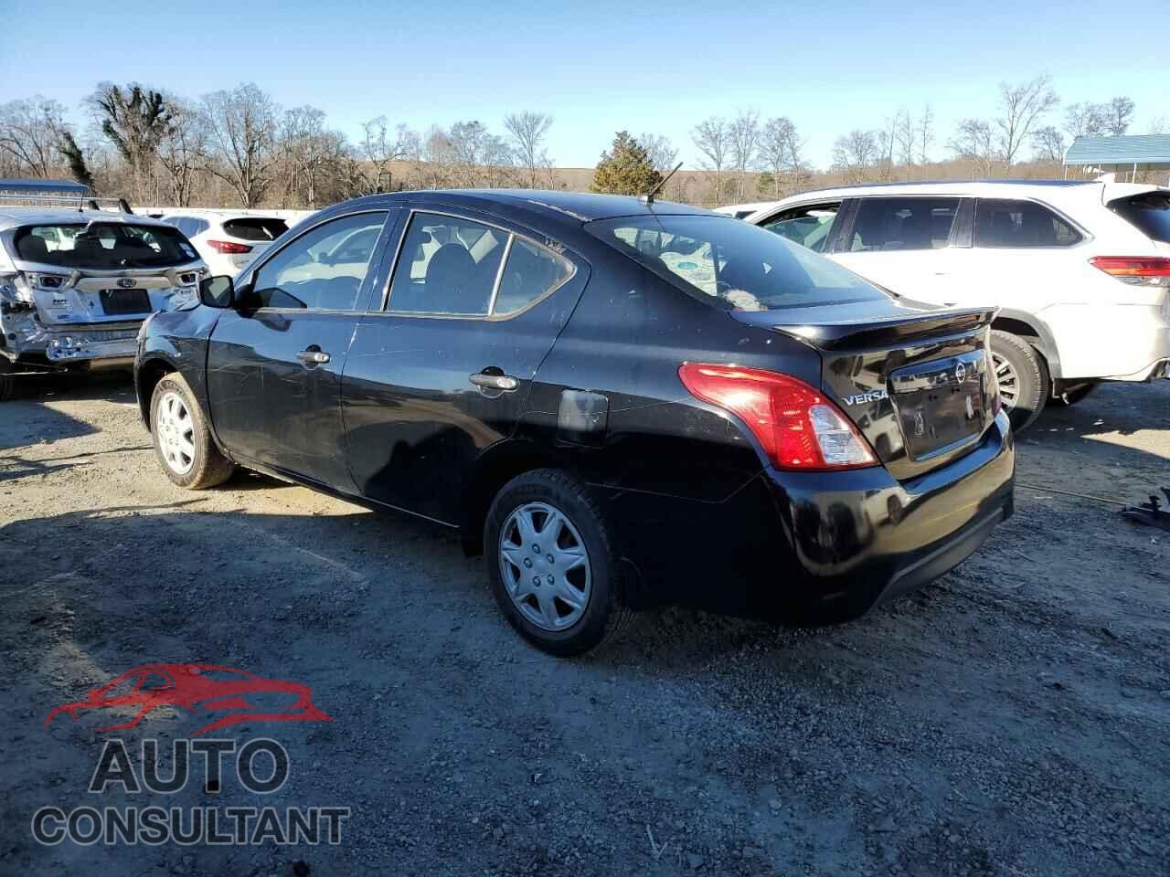 NISSAN VERSA 2017 - 3N1CN7AP1HL811102