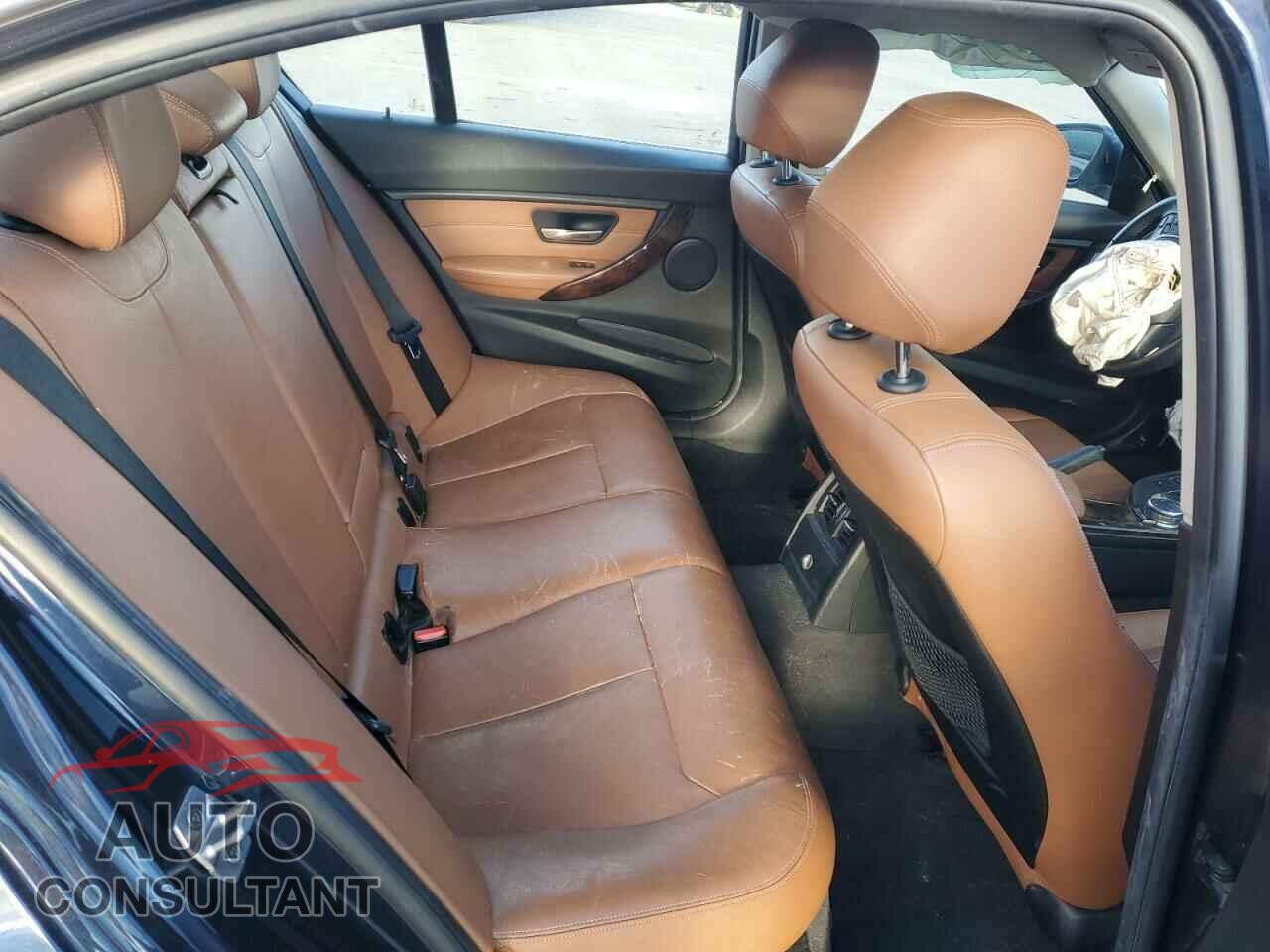BMW 3 SERIES 2015 - WBA3C1C51FK124600