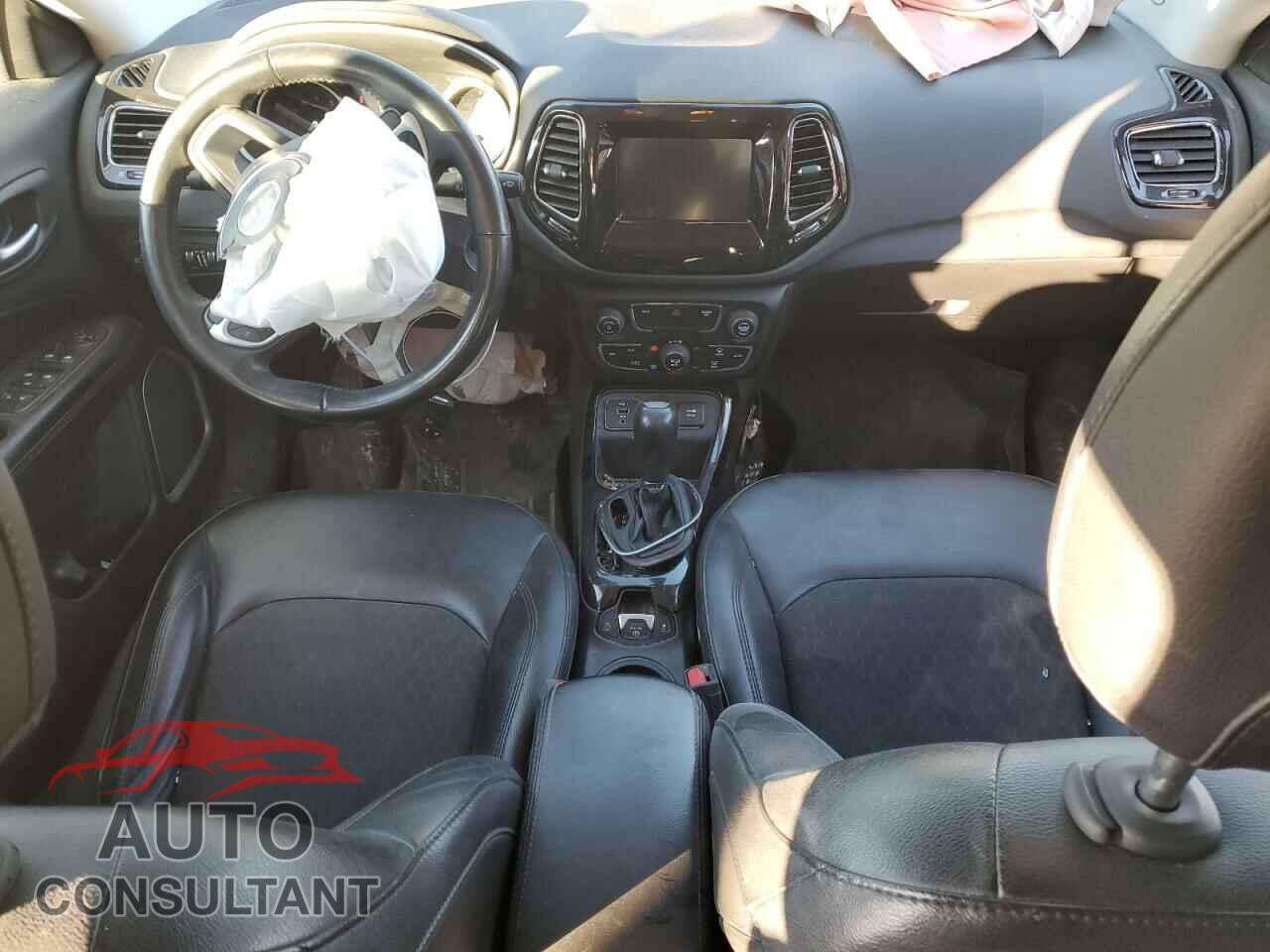 JEEP COMPASS 2019 - 3C4NJCBB9KT623707