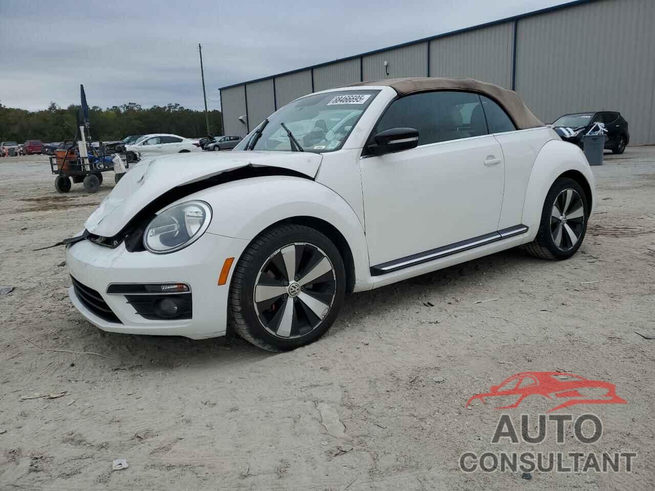 VOLKSWAGEN BEETLE 2013 - 3VW7S7AT9DM816943