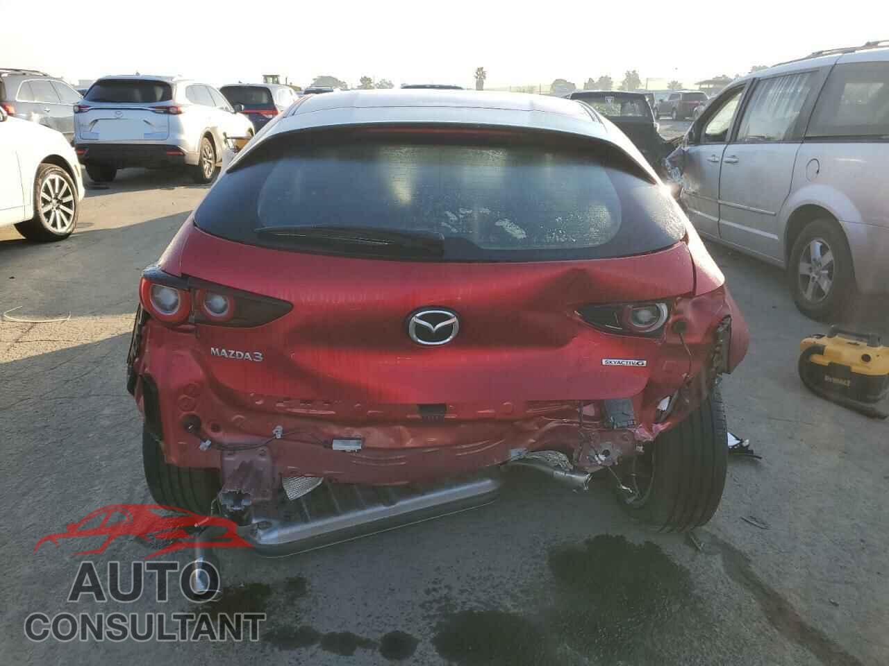 MAZDA 3 2023 - JM1BPAKM5P1618025