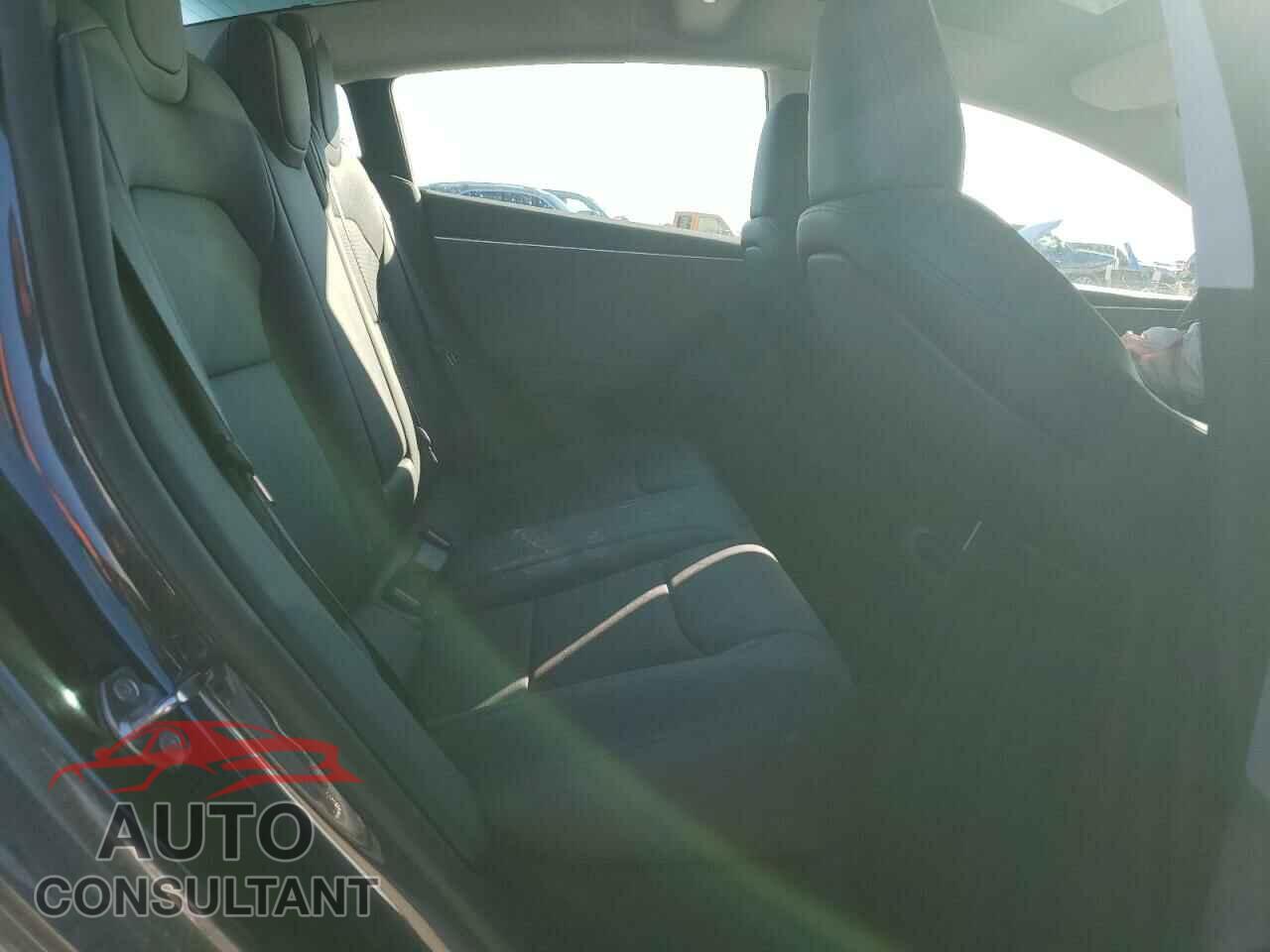 TESLA MODEL 3 2024 - 5YJ3E1EA8RF862614