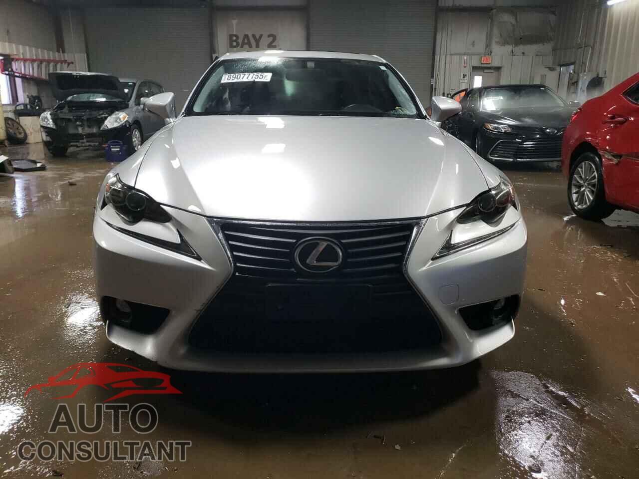 LEXUS IS 2015 - JTHCF1D25F5023619