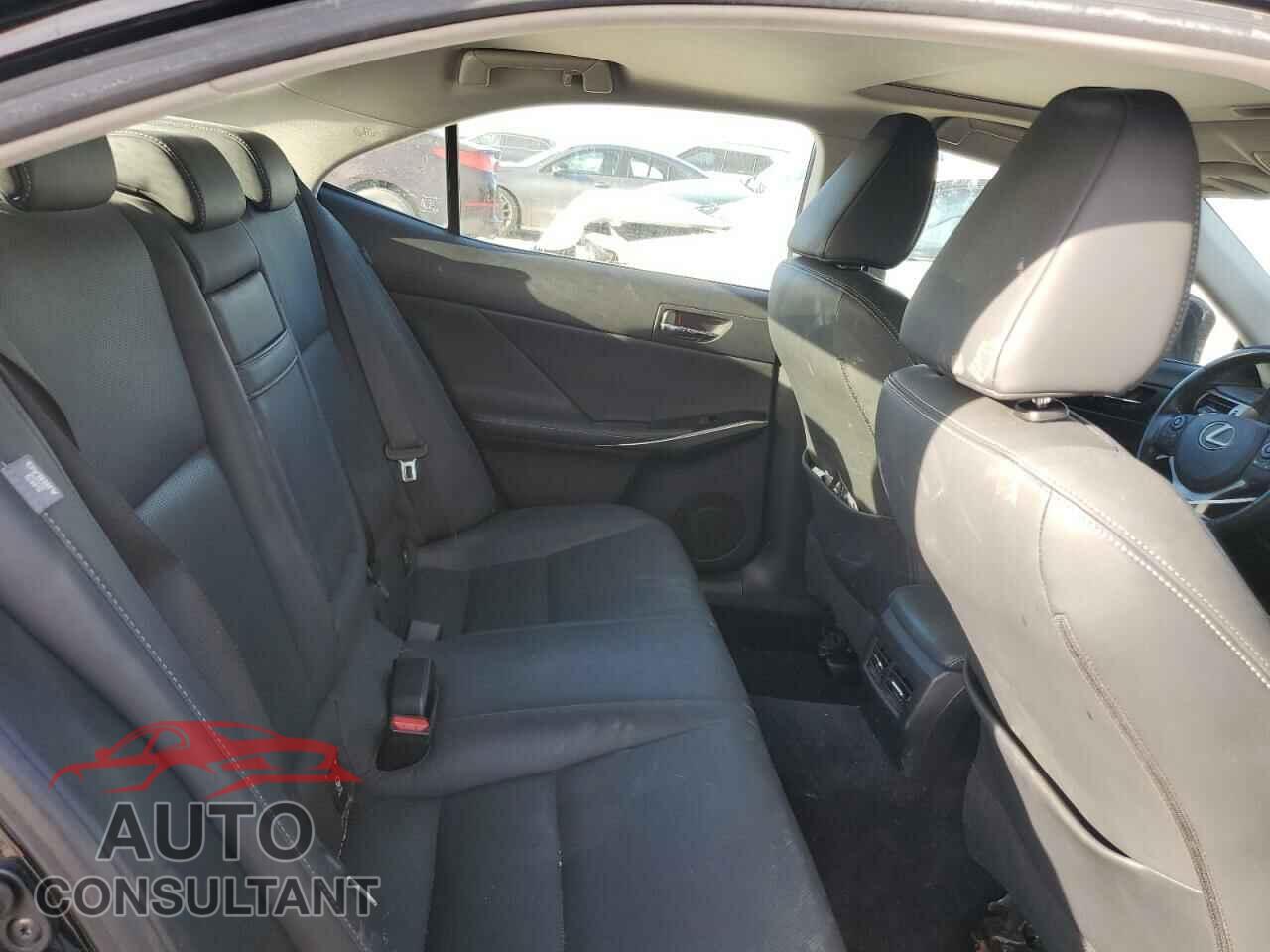 LEXUS IS 2014 - JTHCF1D21E5012731