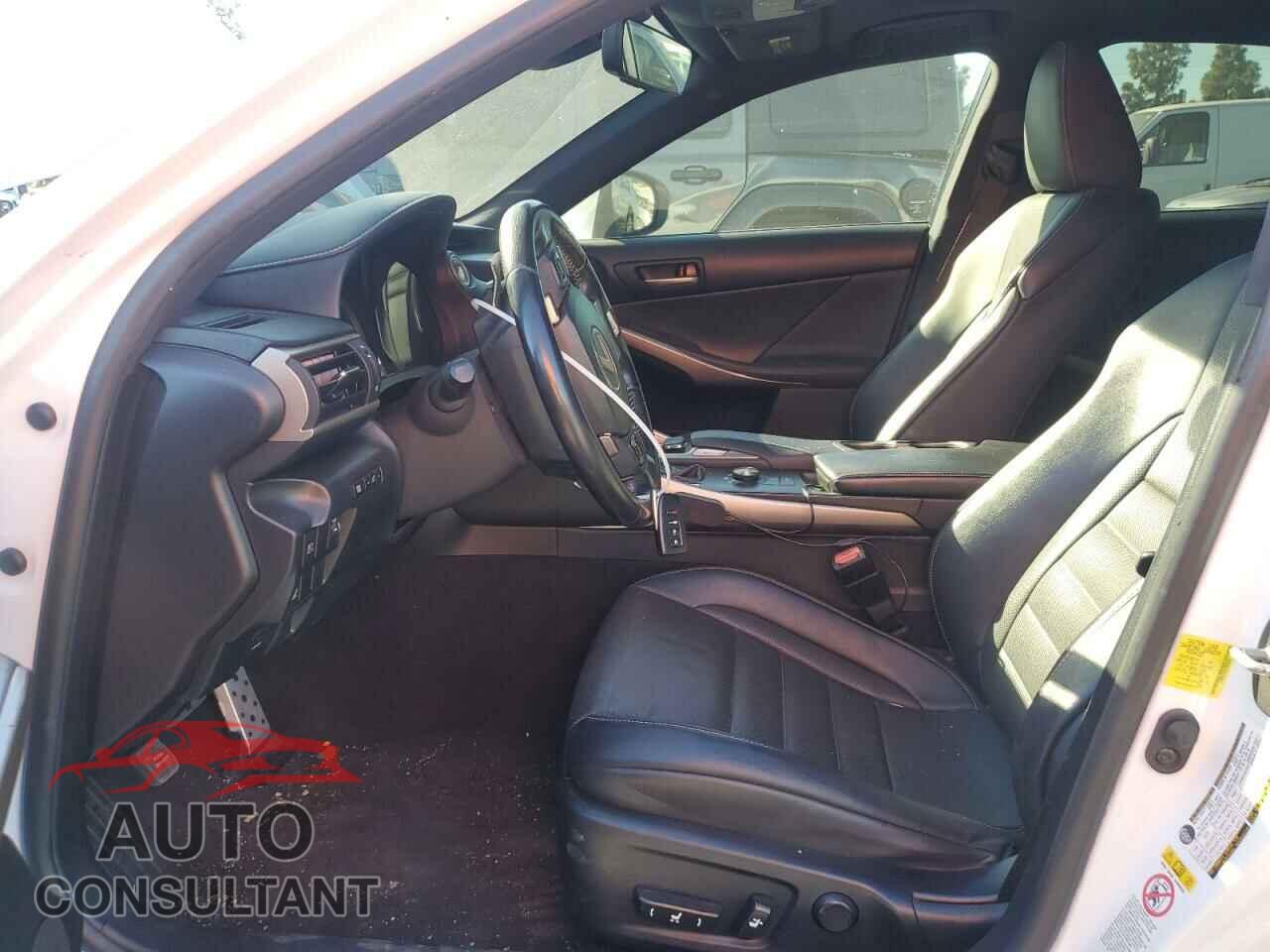 LEXUS IS 2017 - JTHBA1D2XH5059884