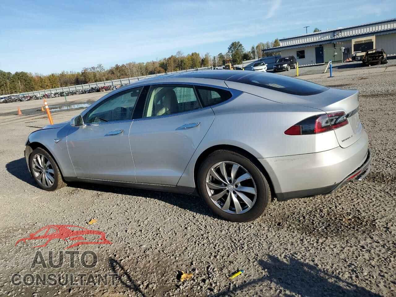 TESLA MODEL S 2013 - 5YJSA1DNXDFP04134