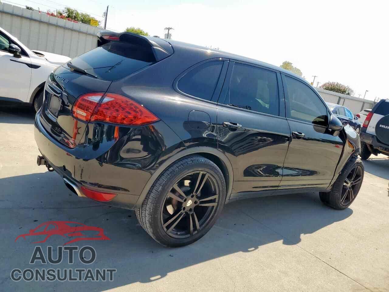 PORSCHE CAYENNE 2012 - WP1AA2A27CLA00317