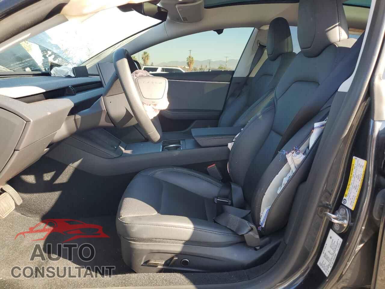 TESLA MODEL 3 2024 - 5YJ3E1EA0RF833091