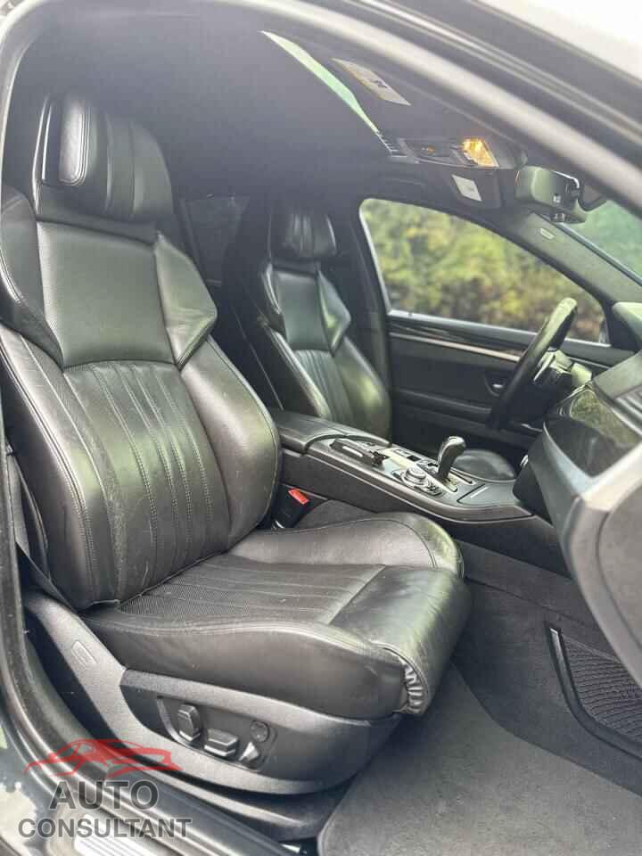 BMW M5 2013 - WBSFV9C53DC773081