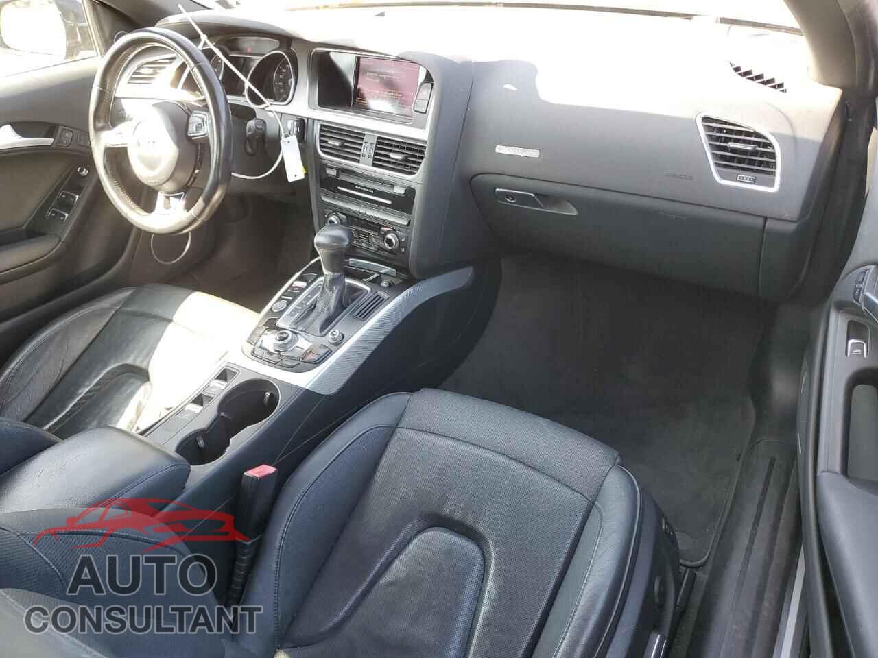 AUDI A5 2013 - WAULFAFH5DN010933