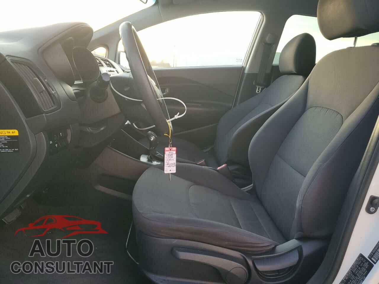 KIA RIO 2013 - KNADM4A37D6319644