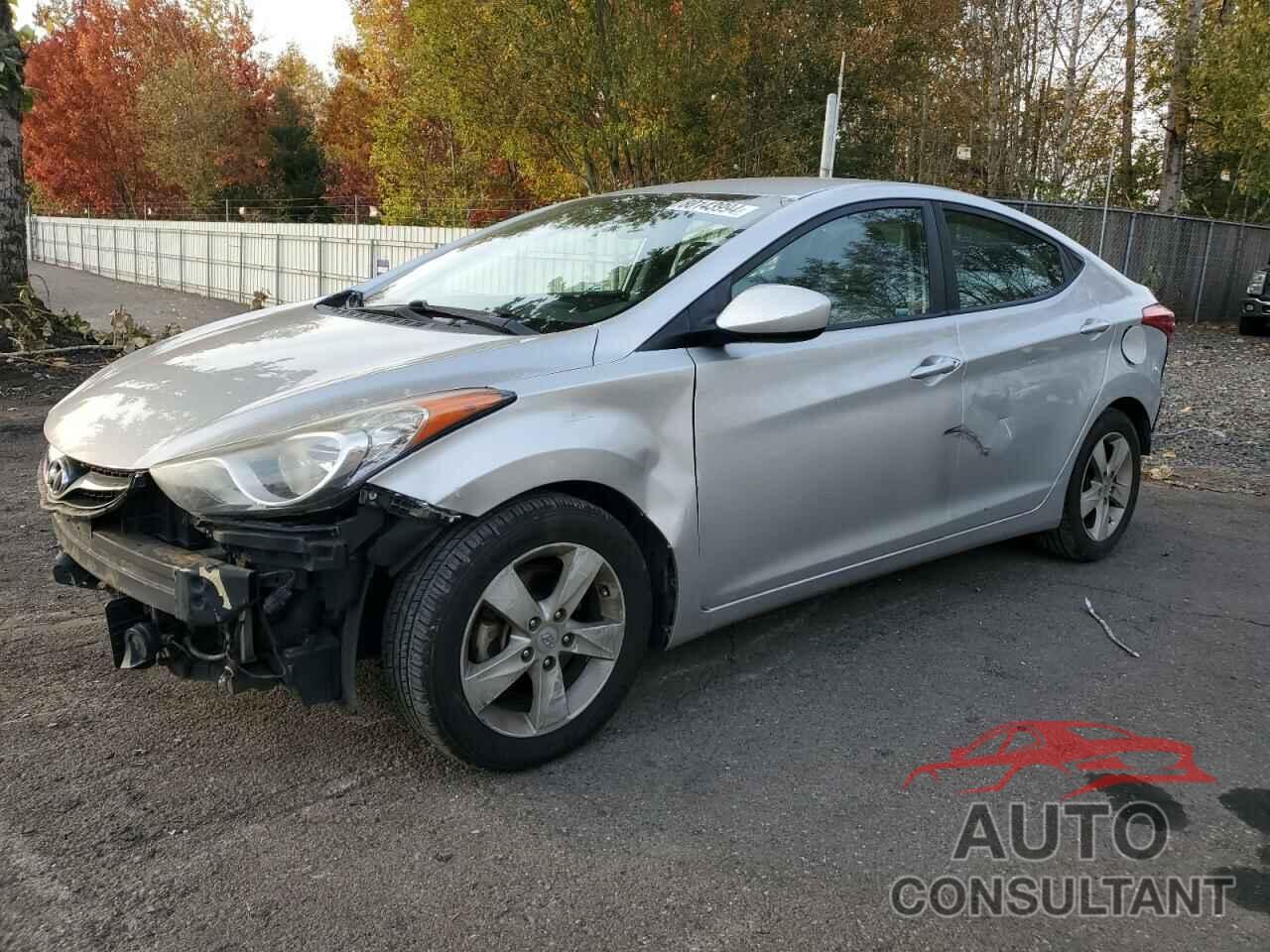 HYUNDAI ELANTRA 2013 - KMHDH4AE8DU555459