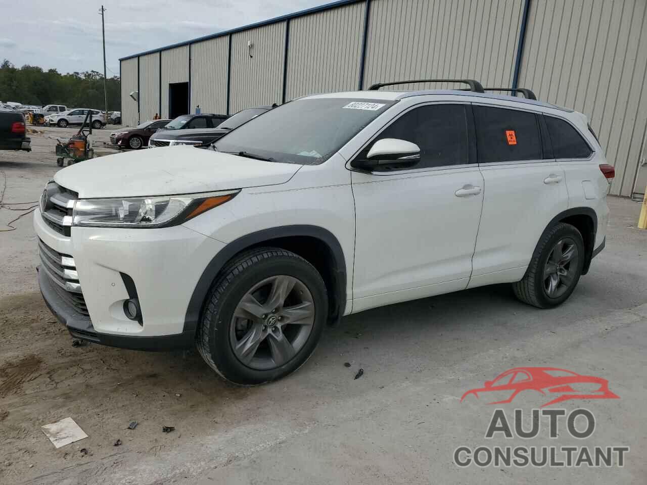 TOYOTA HIGHLANDER 2018 - 5TDDZRFH3JS863379