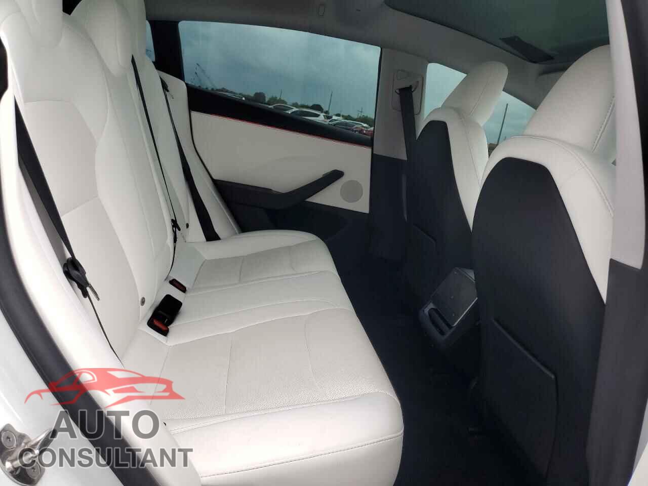 TESLA MODEL 3 2024 - 5YJ3E1EA1RF812315