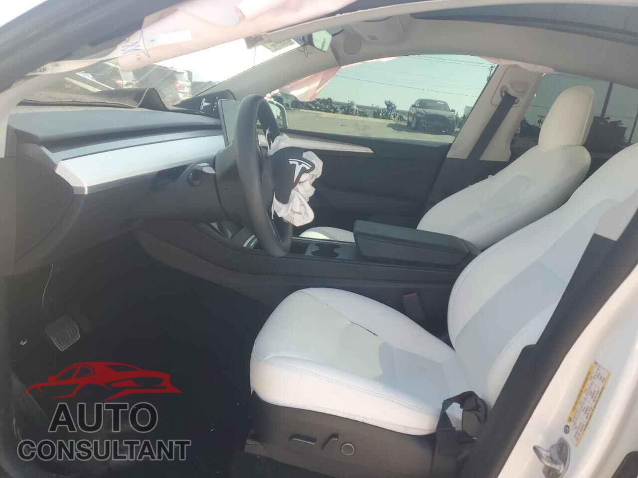 TESLA MODEL Y 2023 - 7SAYGAEEXPF595155