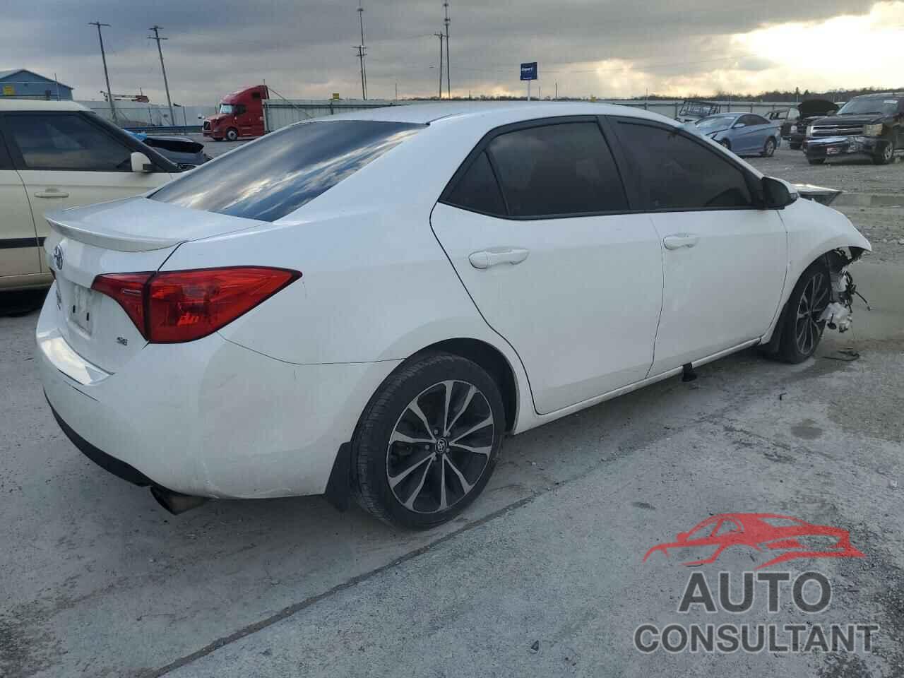 TOYOTA COROLLA 2017 - 5YFBURHE7HP662886