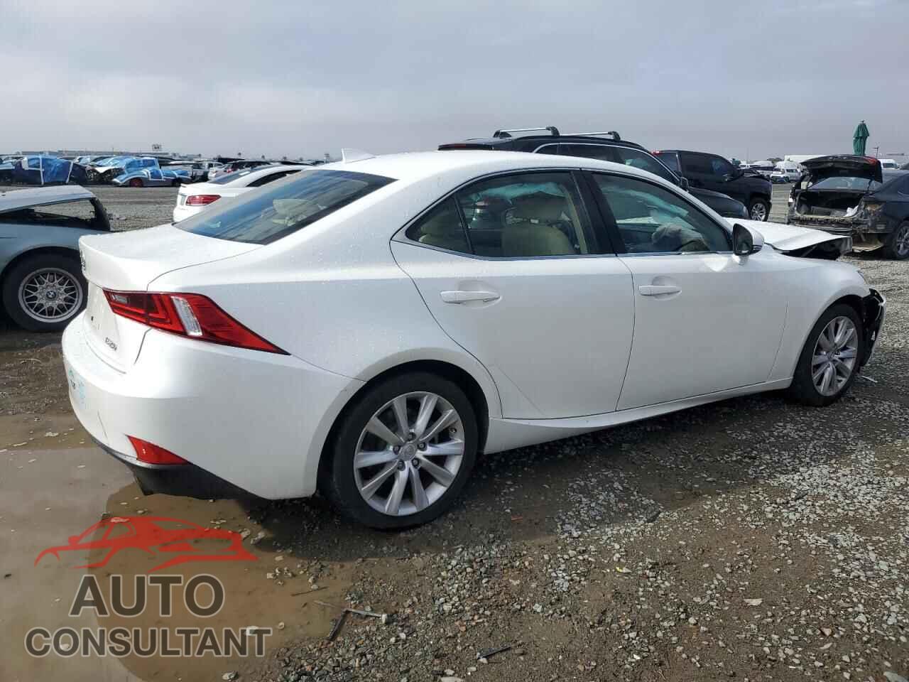 LEXUS IS 2014 - JTHBF1D23E5032670