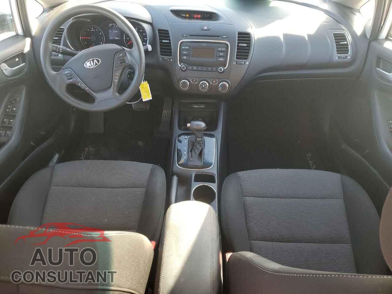 KIA FORTE 2017 - KNAFK5A8XH5708449