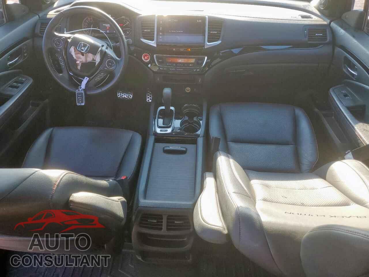 HONDA RIDGELINE 2018 - 5FPYK3F81JB003351