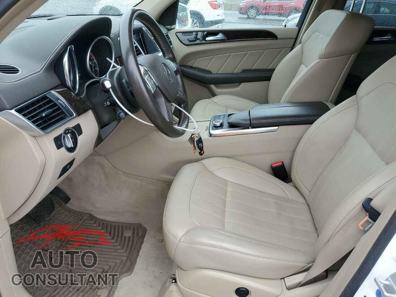 MERCEDES-BENZ GL-CLASS 2015 - 4JGDF6EE2FA570331