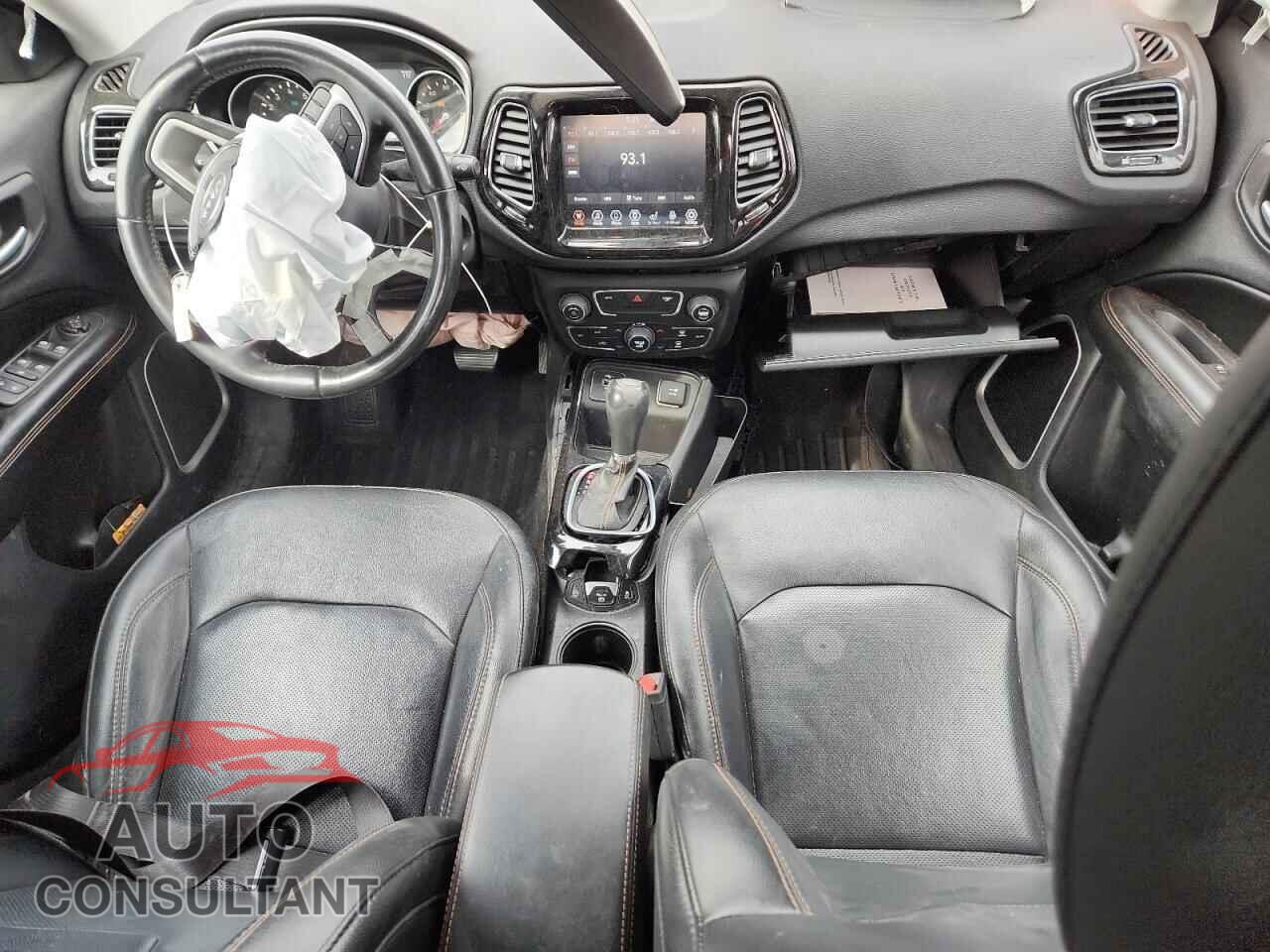 JEEP COMPASS 2020 - 3C4NJCCB3LT114356