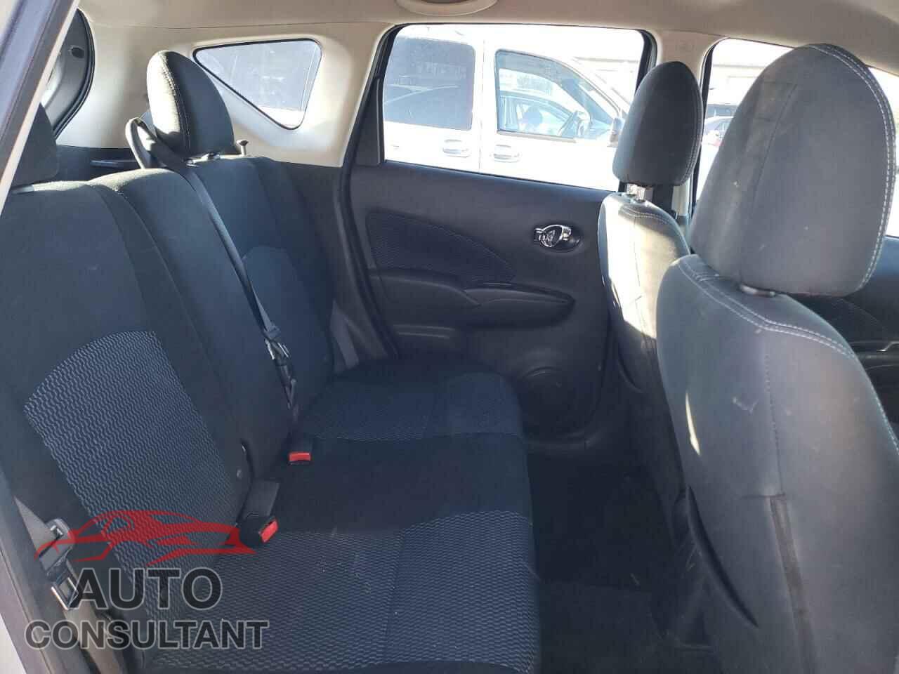 NISSAN VERSA 2015 - 3N1CE2CP2FL370075