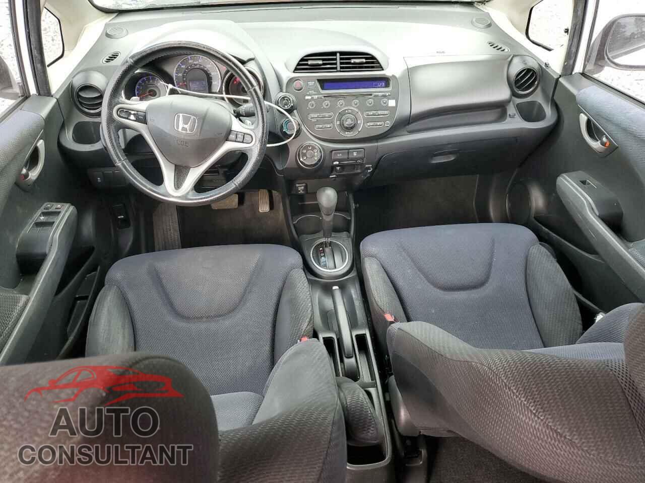HONDA FIT 2013 - JHMGE8H56DC074119