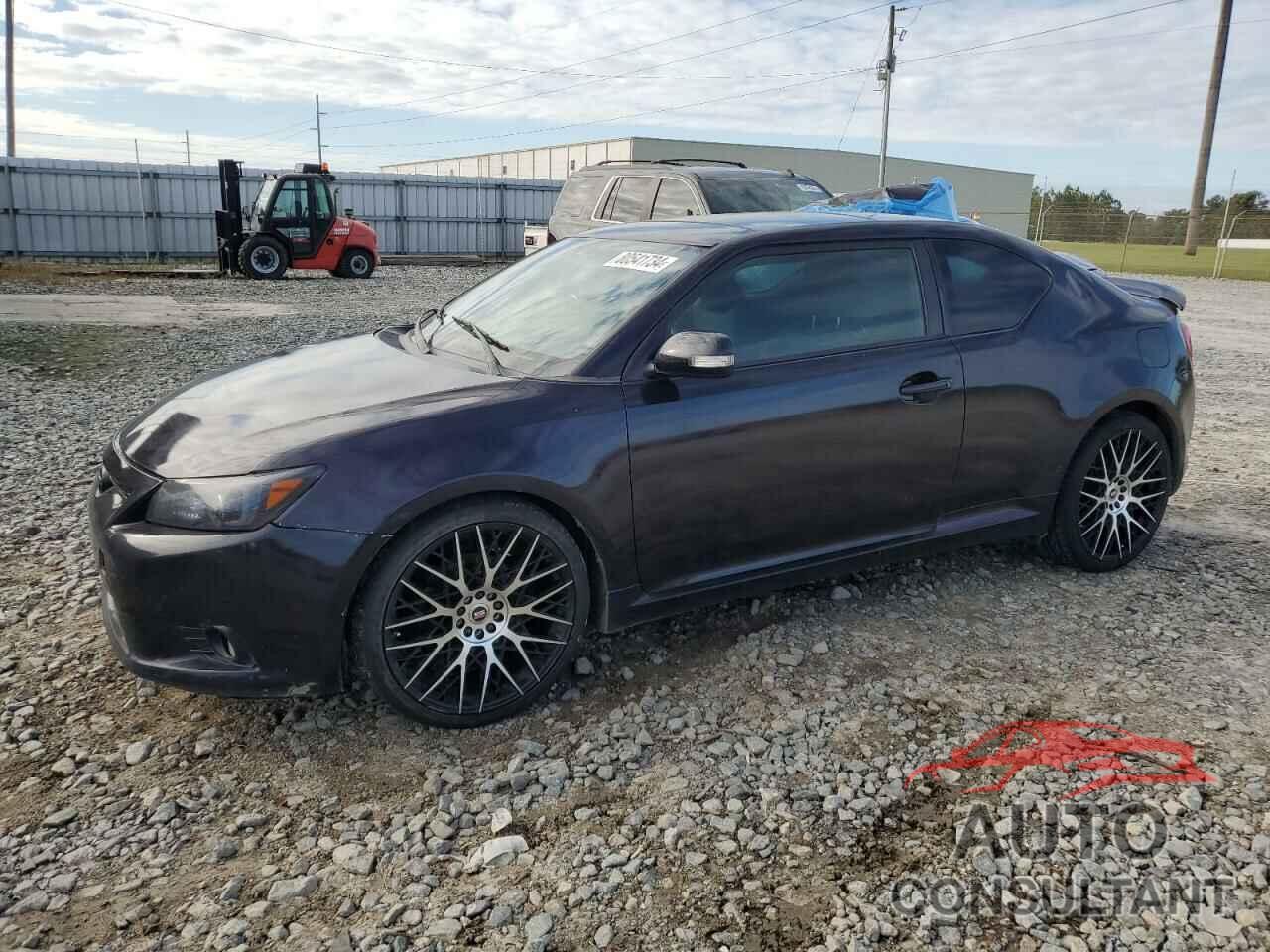 TOYOTA SCION 2011 - JTKJF5C72B3012332