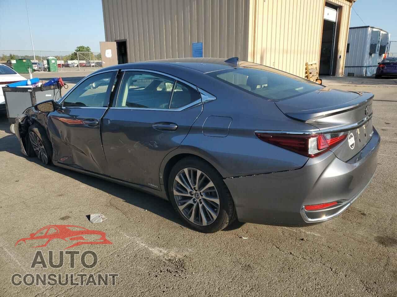 LEXUS ES300 2019 - JTHB21B18K2035583